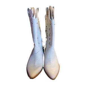 Tiana Western Boots with Memory Foam Insole - Universal Thread Cream 7.5